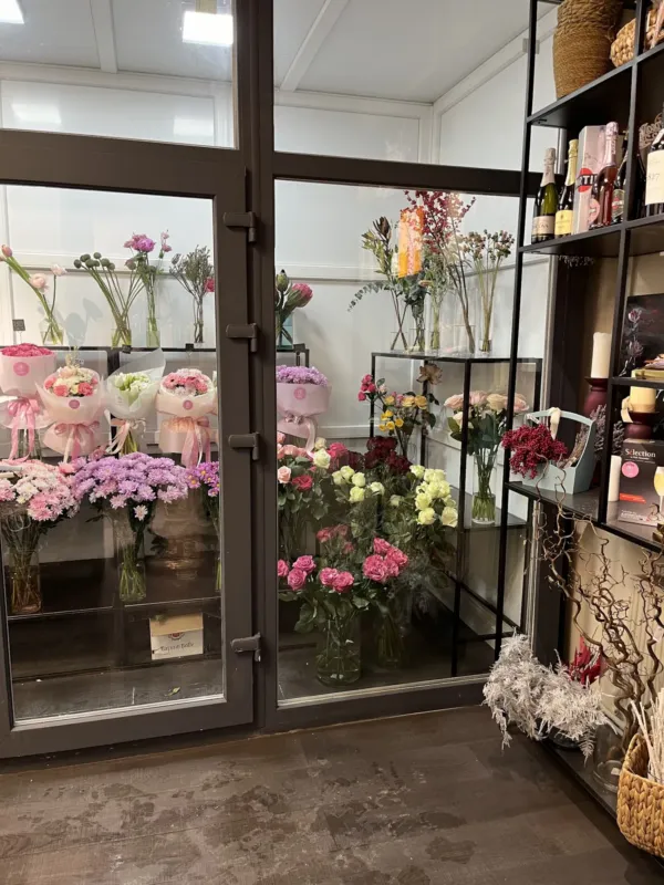 BirdsFlowers — Str. Hristo Botev 7/1 — 5