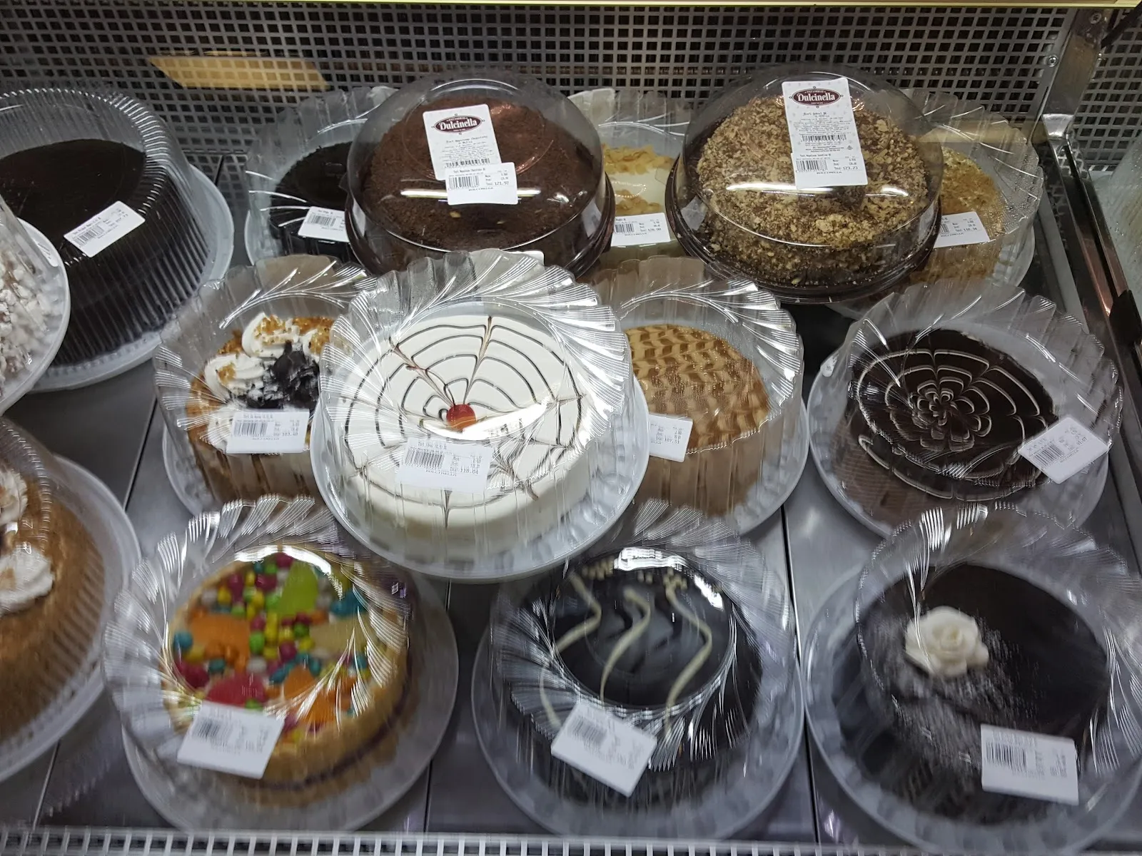 Dulcinella — Str. Cuza Vodă 20