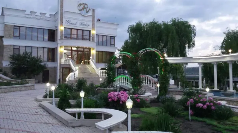 Grand Radog — sală de banchet, Dănceni (foto 3)