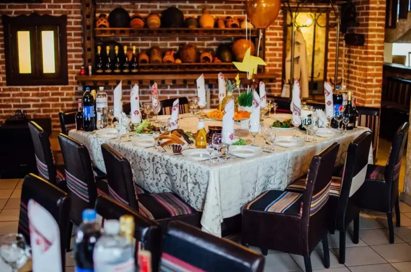 La Crâșmă — restaurant, Chișinău (foto 1)