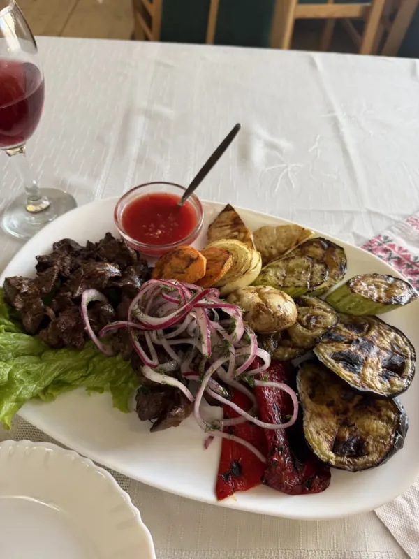 La Crâșmă — restaurant, Chișinău (foto 5)