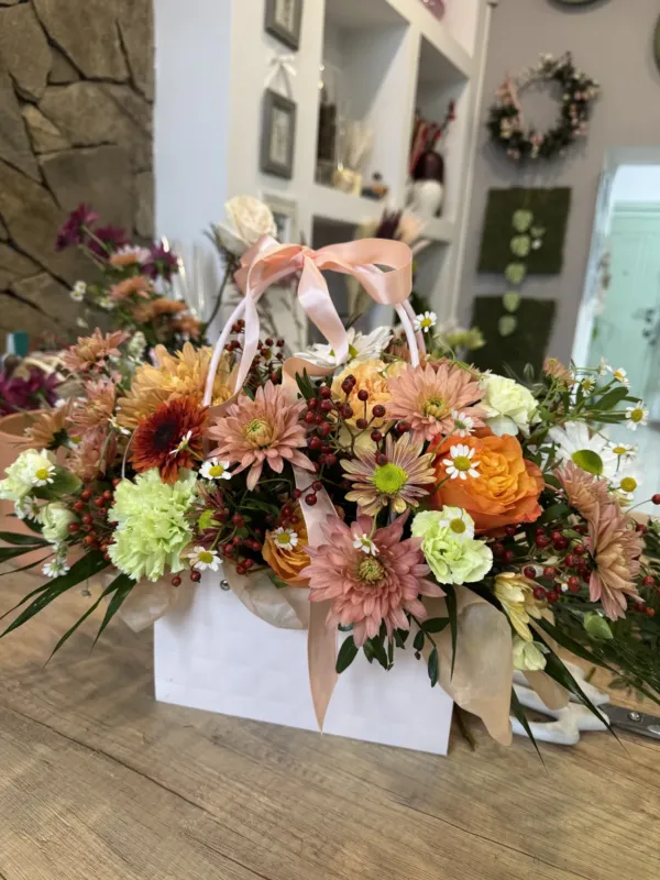 Lalic Bouquet Flower Studio — 2