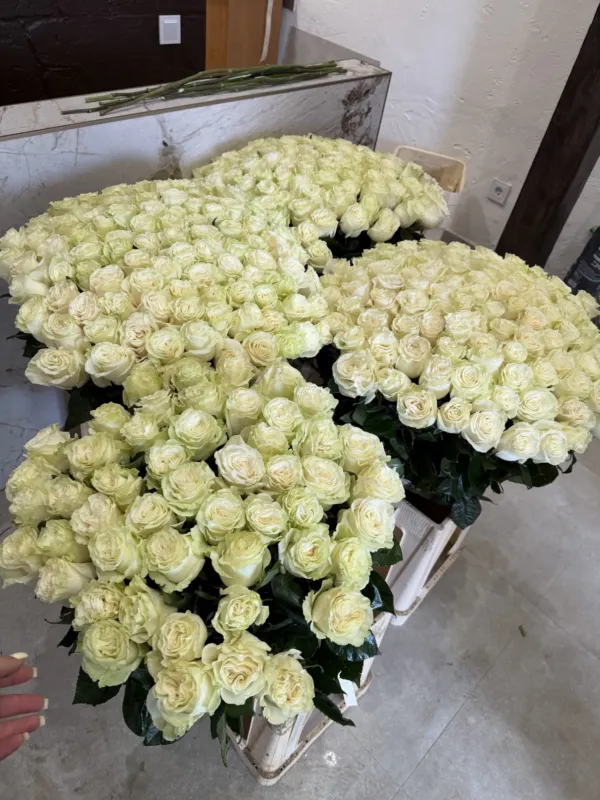 Lerie Flower Boutique — 8