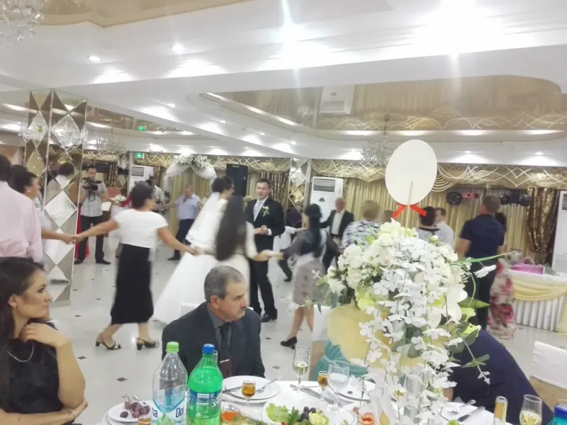 Sala Nunții „Lux” — sală de banchet, Chișinău (foto 5)