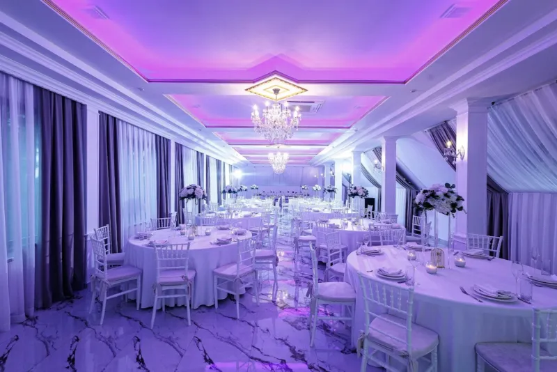Table 9 — restaurant, Chișinău (foto 1)