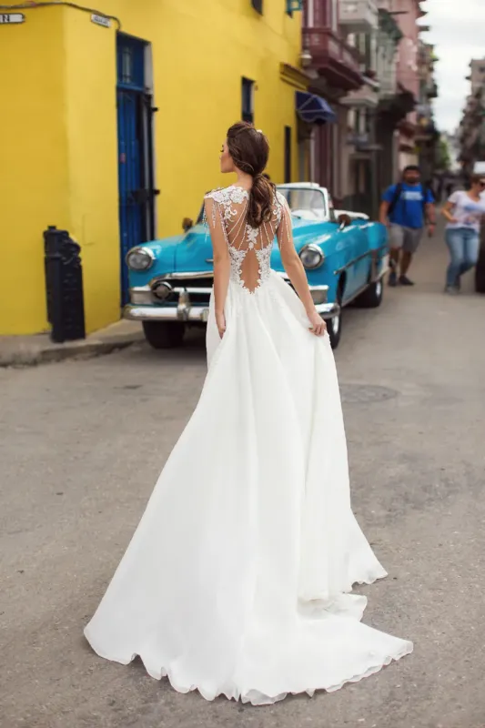 White Rose — платья и костюмы, Чеканы (фото 5)